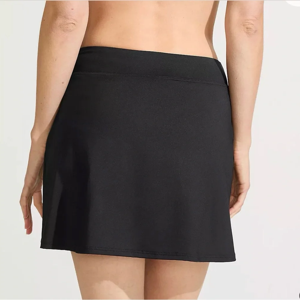 Lands End Black Swim Skirt w/ Light Tummy Control